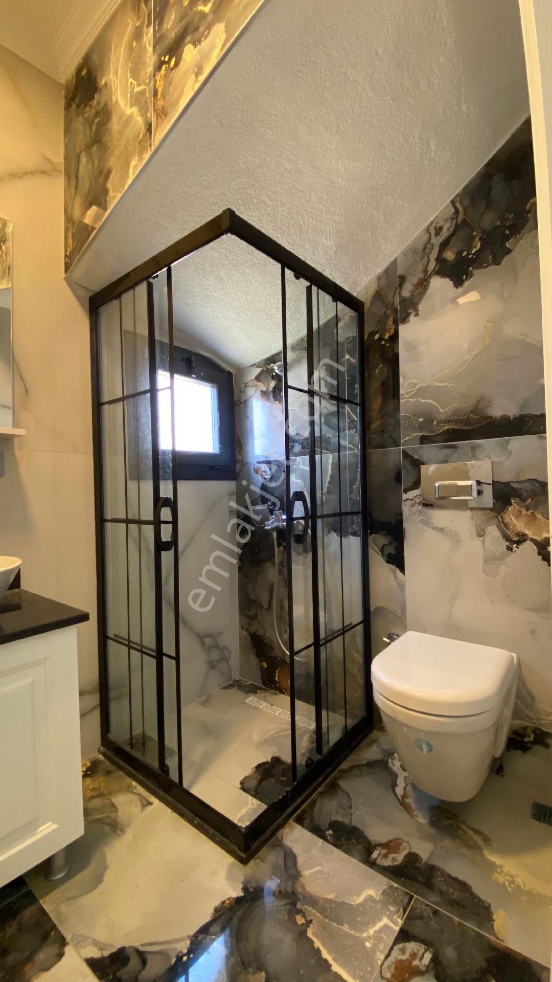 Kuşadası Guzelcamlıda Tek Müstakil Özel Havuzlu 4+1 Villa - Görsel 23