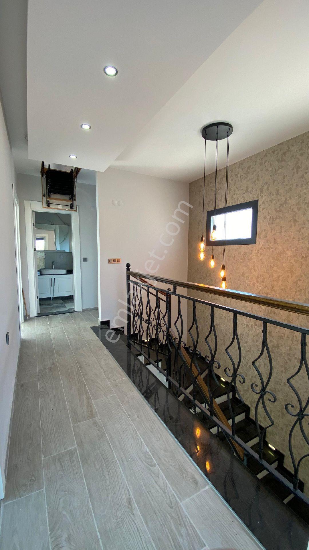 Kuşadası Guzelcamlıda Tek Müstakil Özel Havuzlu 4+1 Villa - Görsel 8