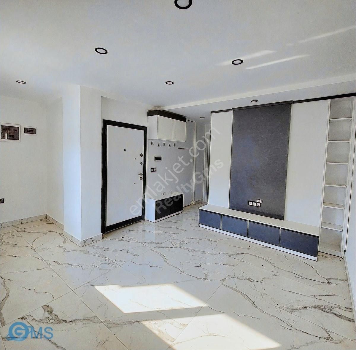 Varsak Menderes Giriş Kat 1+1 50m² Sıfır Kelepir Daire