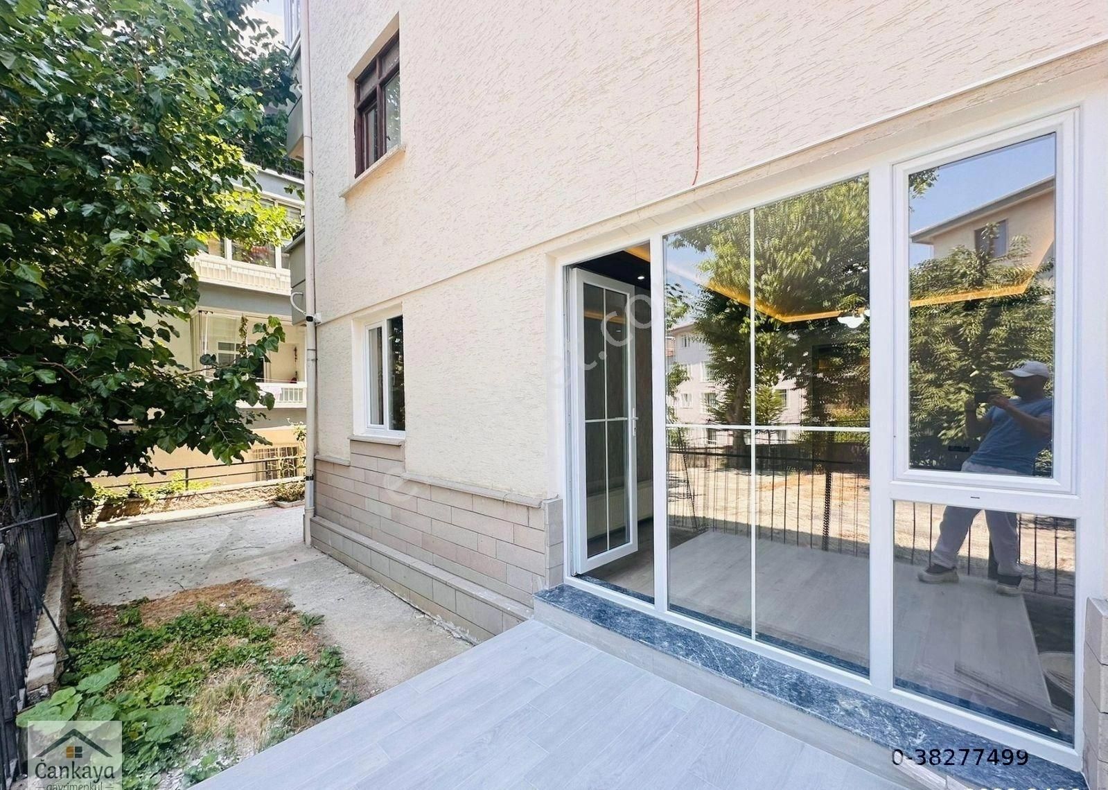 Çankayadan Naci Çakır Mah.19 Mayıs Hastanesi Ve İlker 1.cad Yak. 3+1 Ultra Lüx 3+1+2-banyolu Kombili