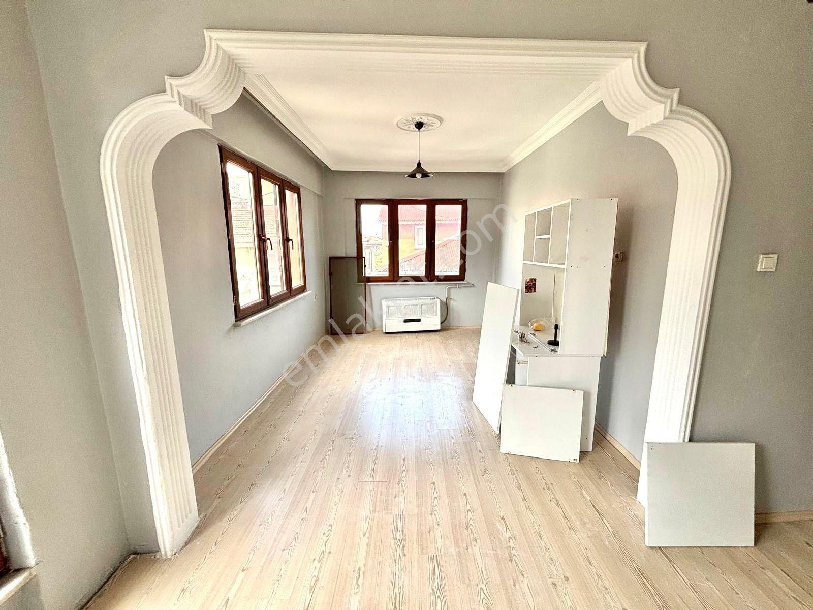 Ereğli Merkezde Masrafsız 3+1 Kiralık Kardeş Gayrimenkul