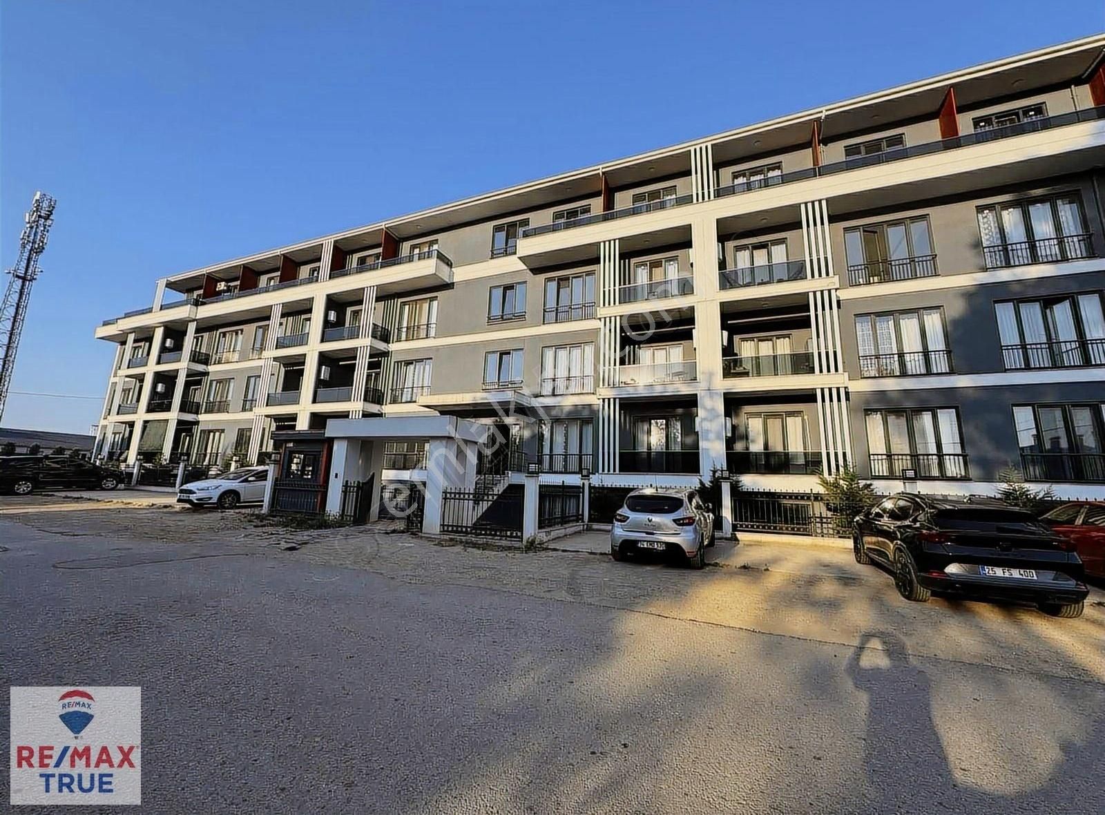 Kartepe Dumlupınar'da Loft 1+1 Balkonlu Daire
