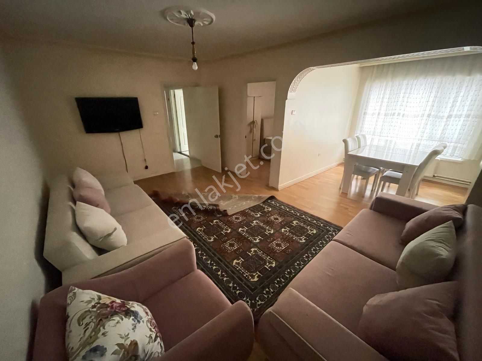 Ayvalı Caddesinde 2+1 Kot 1 Güney Cephe Full Yapılı 105m2