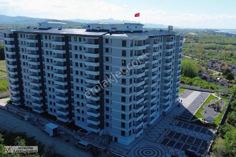 Müslüm Gayrimenkul'den Çakırkent 1'de 4+1 Kiralık Daire