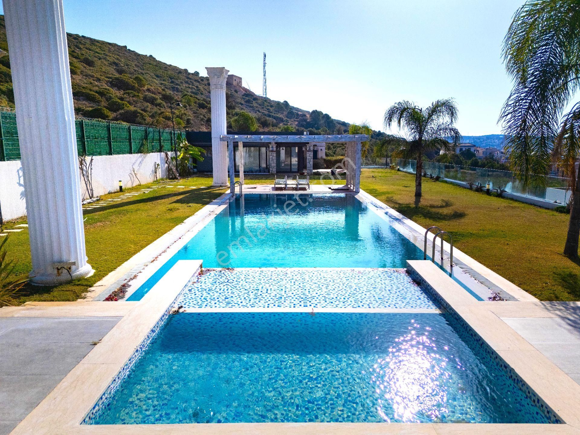 Çesme Çiftlikköy 1500 M2 Arazi Üzerinde Full Deniz Manzaralı Satılık Ultra Lüks Tripleks Malikane - Görsel 5