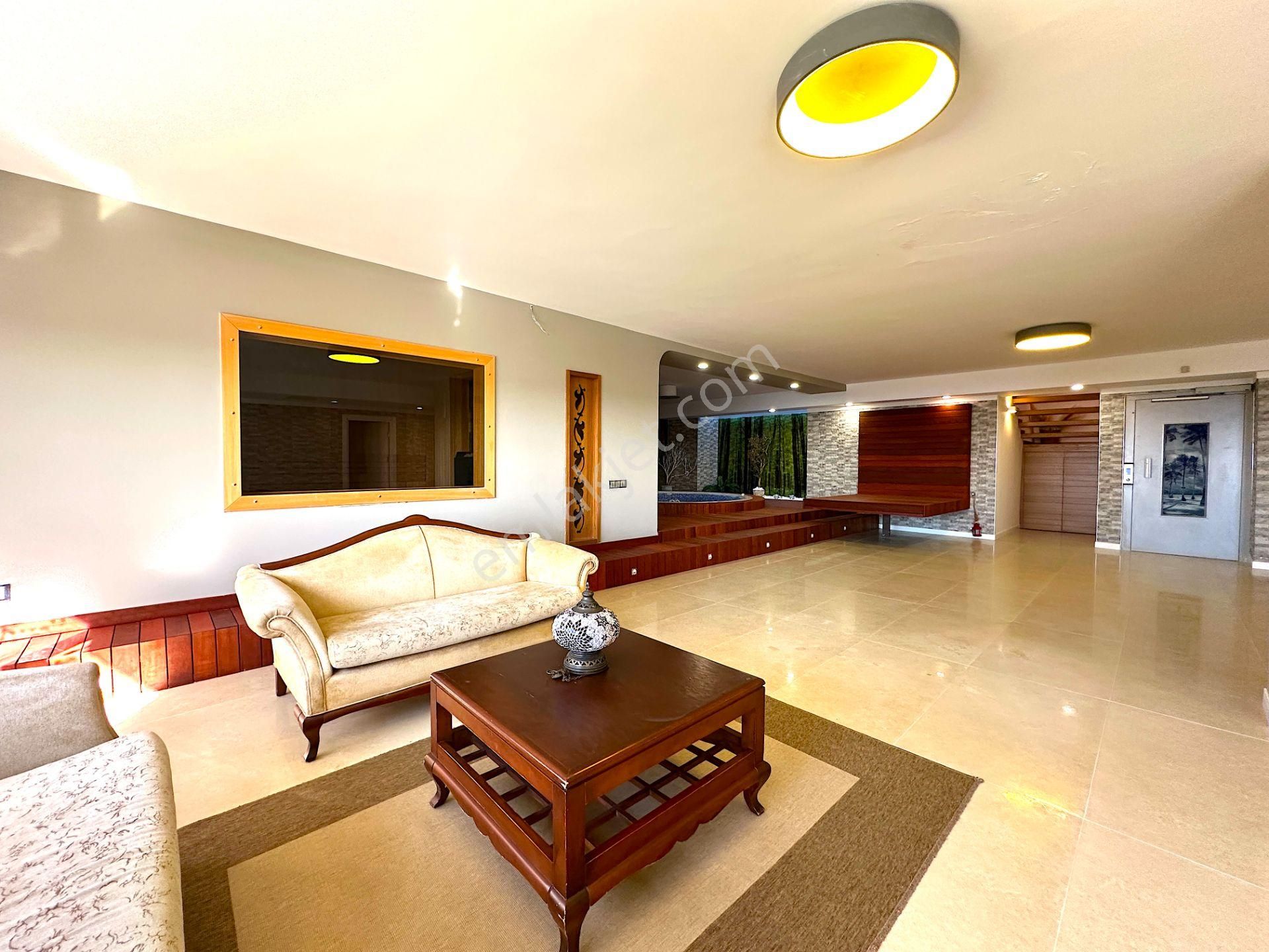 Çesme Çiftlikköy 1500 M2 Arazi Üzerinde Full Deniz Manzaralı Satılık Ultra Lüks Tripleks Malikane - Görsel 28