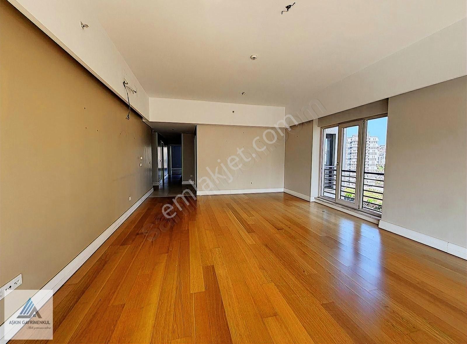 İstanbul Sarayları 3+1 Satılık Anahtar Teslim 178m2 Manzaralı - Görsel 12