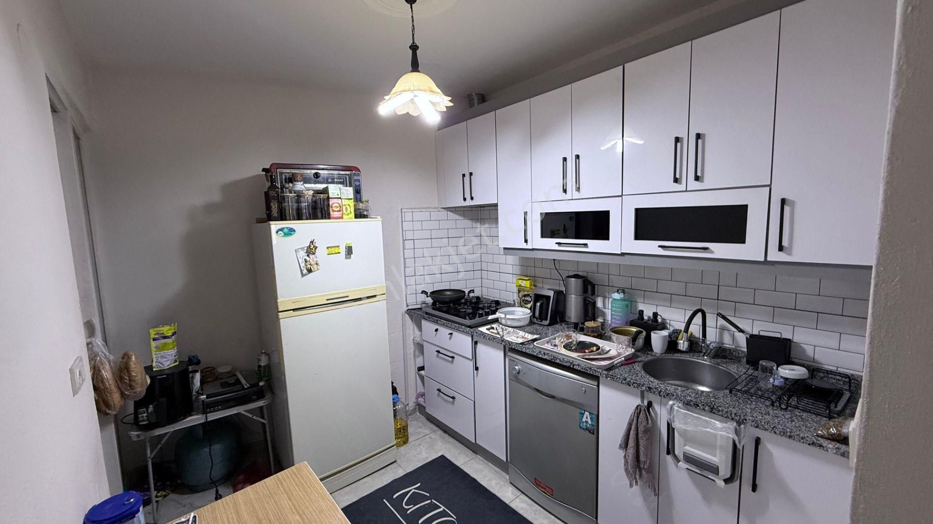 Karabağlar Bozyaka Sarıyer Mah. Komple Satılık Bina - Görsel 5