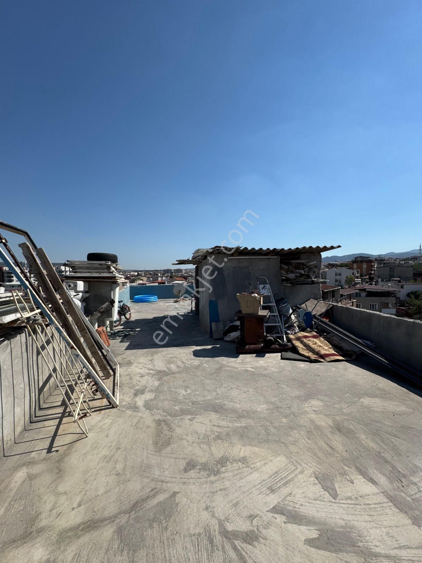 Karabağlar Bozyaka Sarıyer Mah. Komple Satılık Bina - Görsel 16