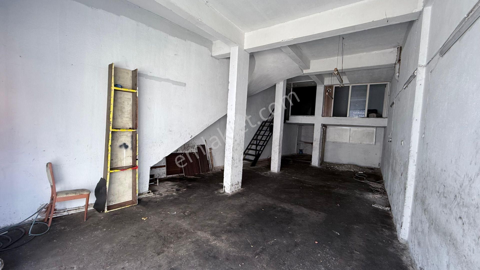 Karabağlar Bozyaka Sarıyer Mah. Komple Satılık Bina - Görsel 13