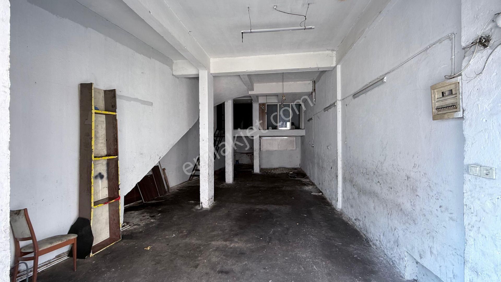 Karabağlar Bozyaka Sarıyer Mah. Komple Satılık Bina - Görsel 11