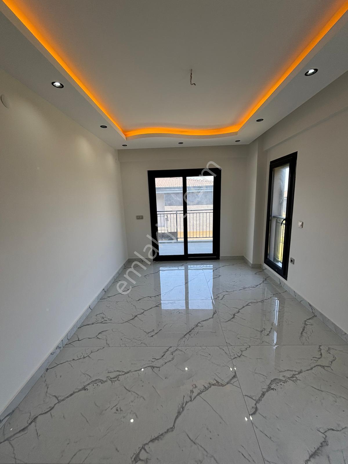 Kuşadası Güzelçamlıda Deniz Manzaralı Lüx 4+1 Fırsatı - Görsel 19