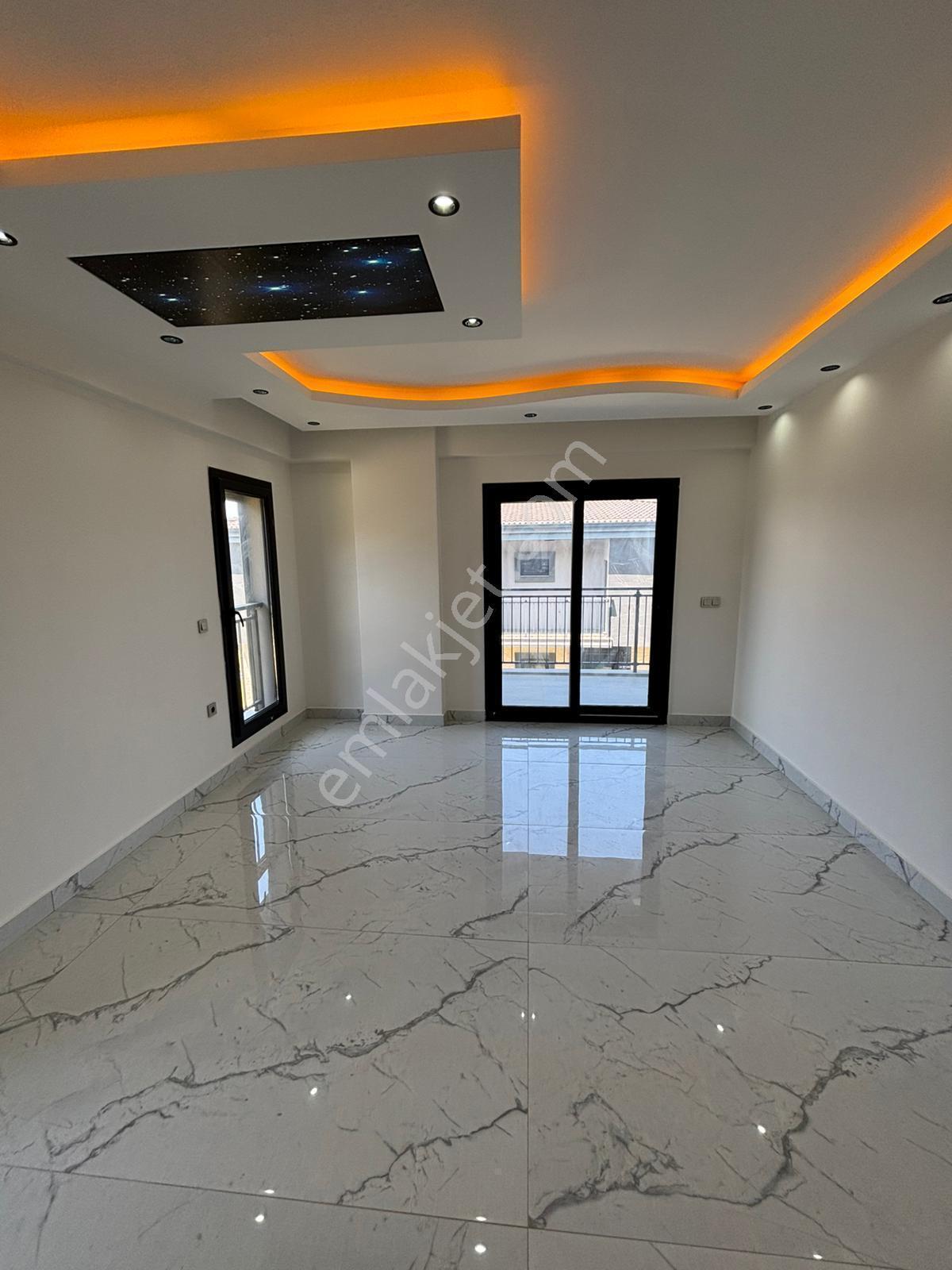 Kuşadası Güzelçamlıda Deniz Manzaralı Lüx 4+1 Fırsatı - Görsel 20
