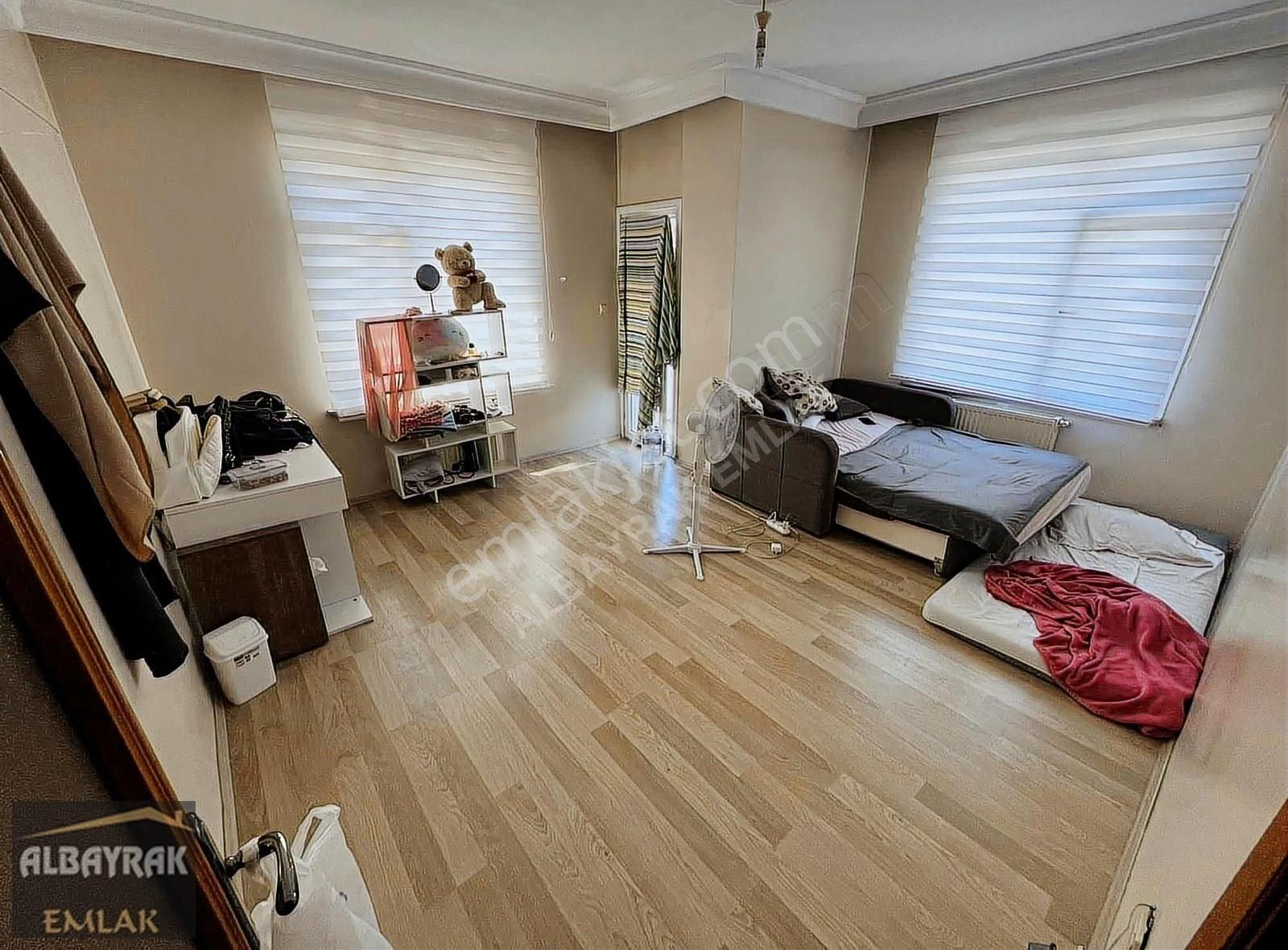 Albayraktan İkbal Cd Üstü/ön Cephe/arakat/2+1/ayrı Wcli Kiralık