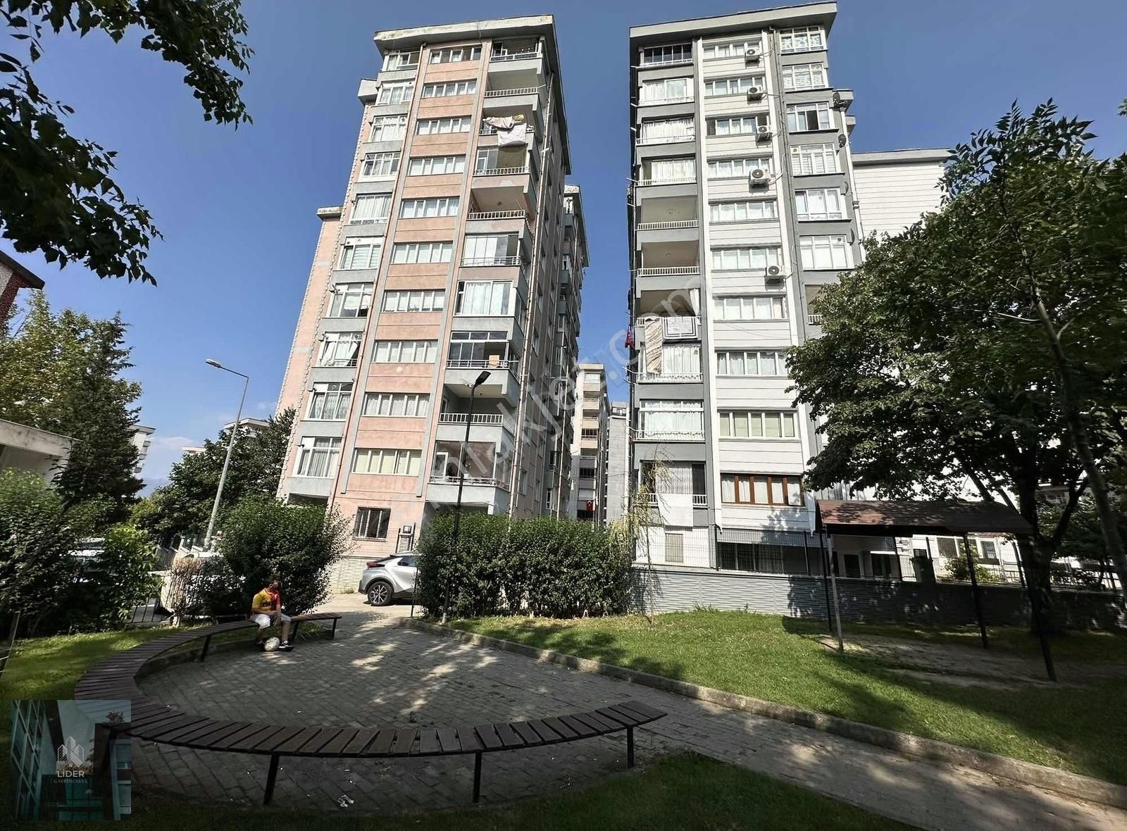 3+1 Erikli Merkezde Site İçi Ara Kat Daire