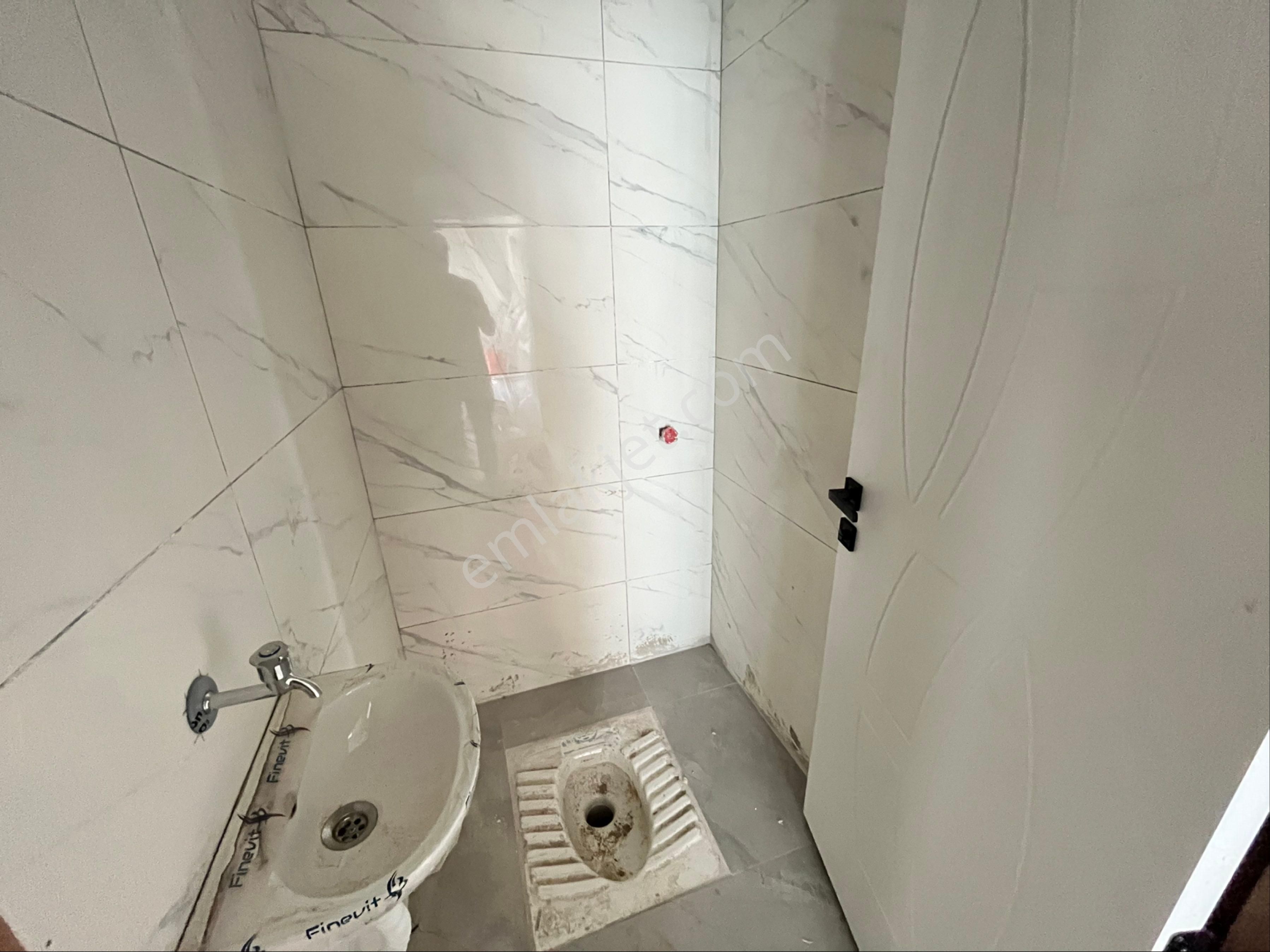 Tekin Emlaktan Sıfır Bina Full Yapılı Cadde Üzeri 5+1 Satılık Dubleks !!!! - Görsel 16