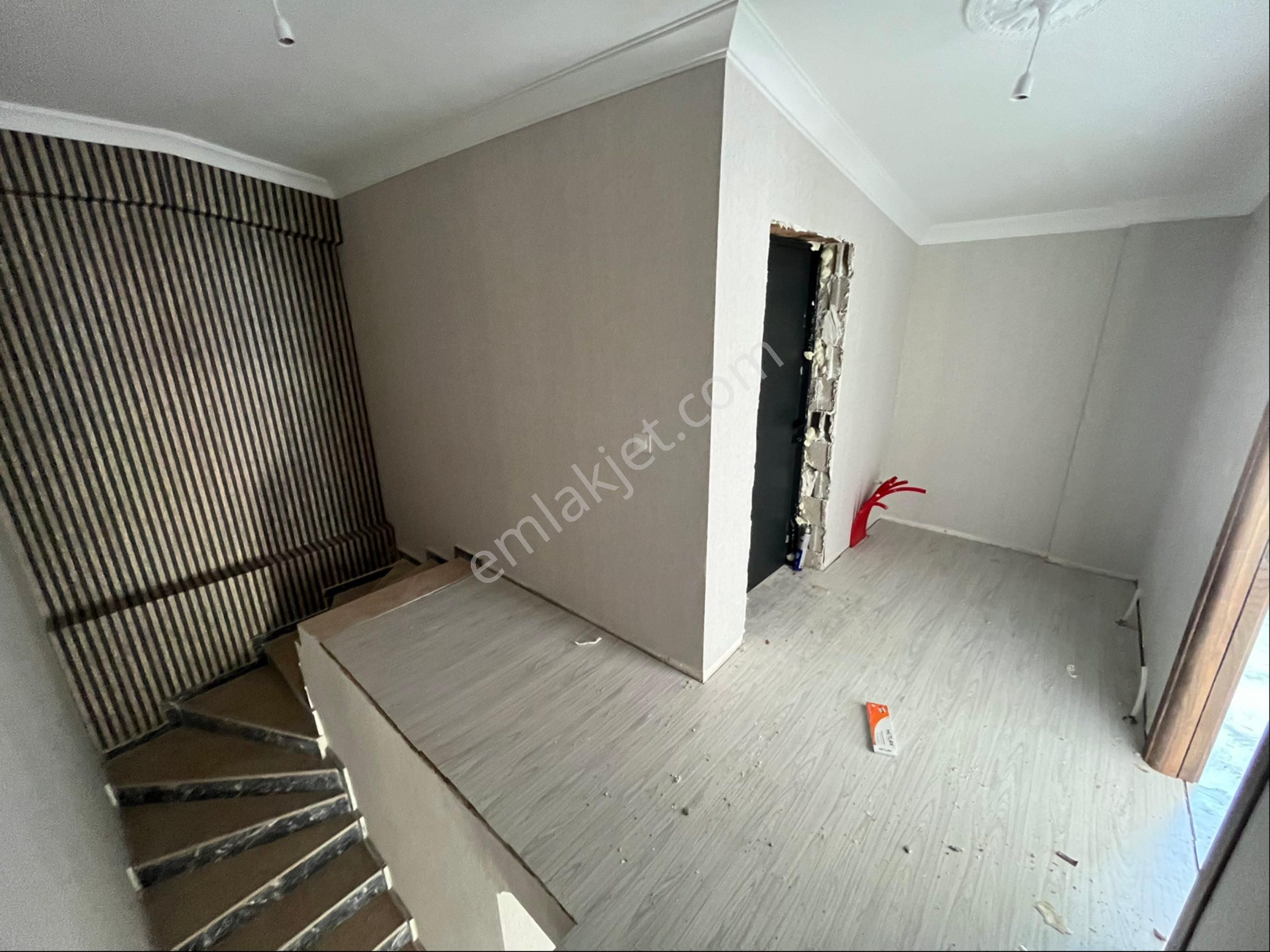 Tekin Emlaktan Sıfır Bina Full Yapılı Cadde Üzeri 5+1 Satılık Dubleks !!!! - Görsel 17