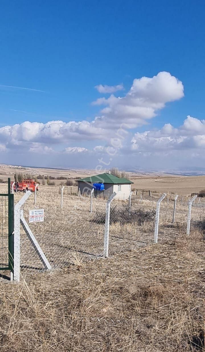 Gölbaşı Oyaca 'da 1000 M2 İmarlı Müstakil Tapulu Villa Arsası