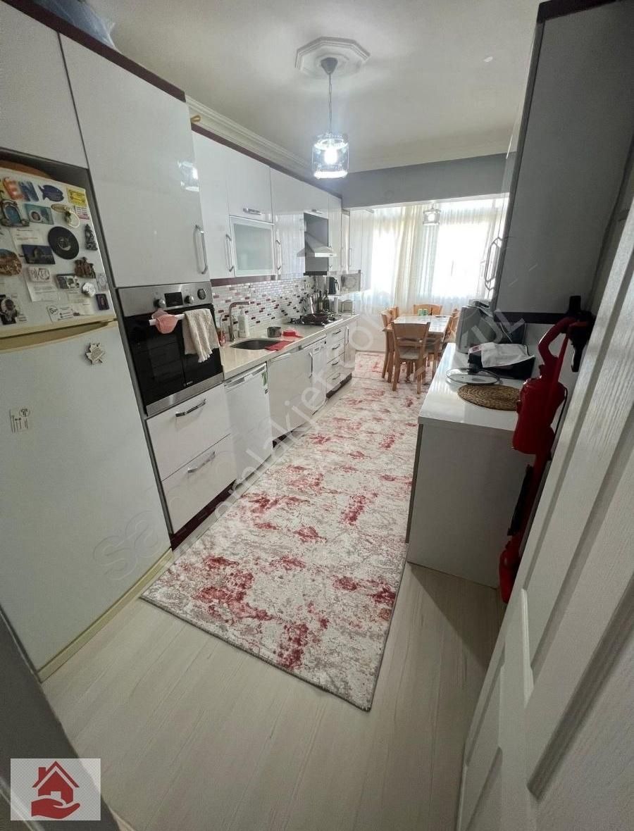 Ümraniye Necipfazıl Mh Site İçi 3+1 135m2 Daire