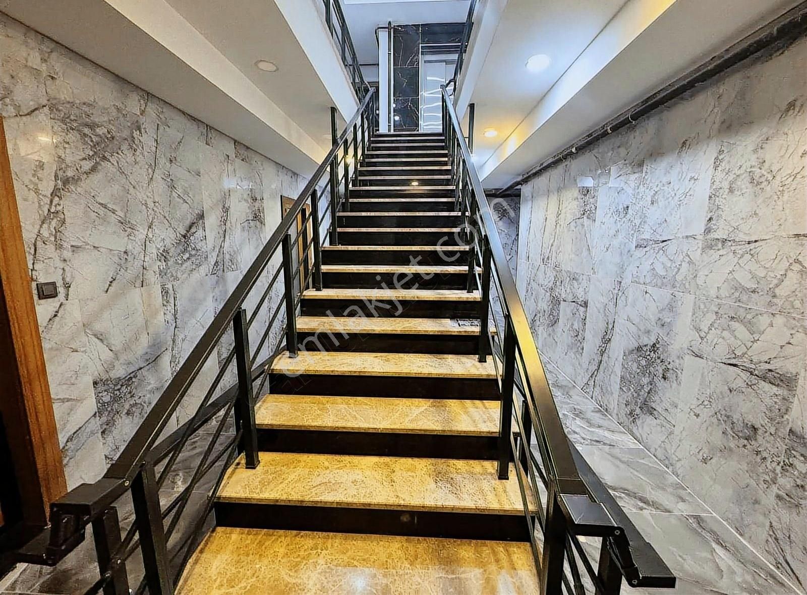 İstasyon Mahallesin De Satılık 1+1 Arakat Daire - Görsel 13