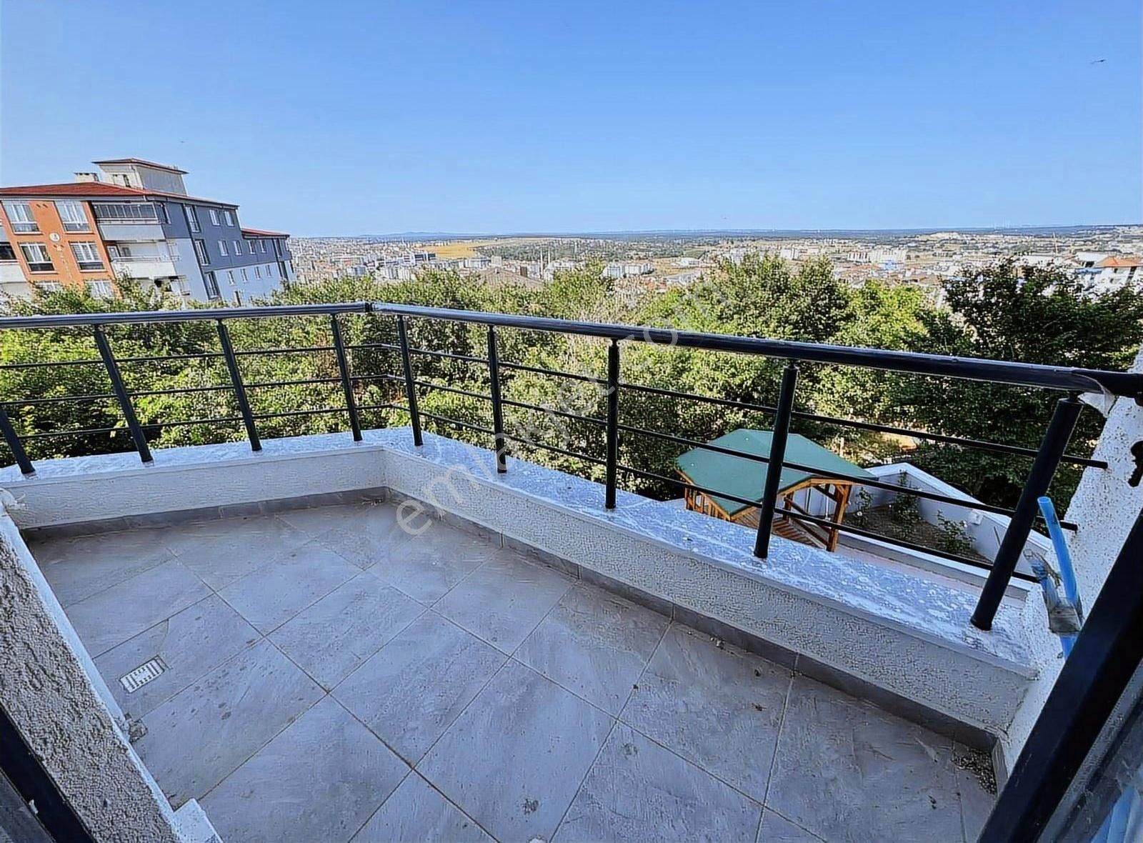 İstasyon Mahallesin De Satılık 1+1 Arakat Daire - Görsel 17