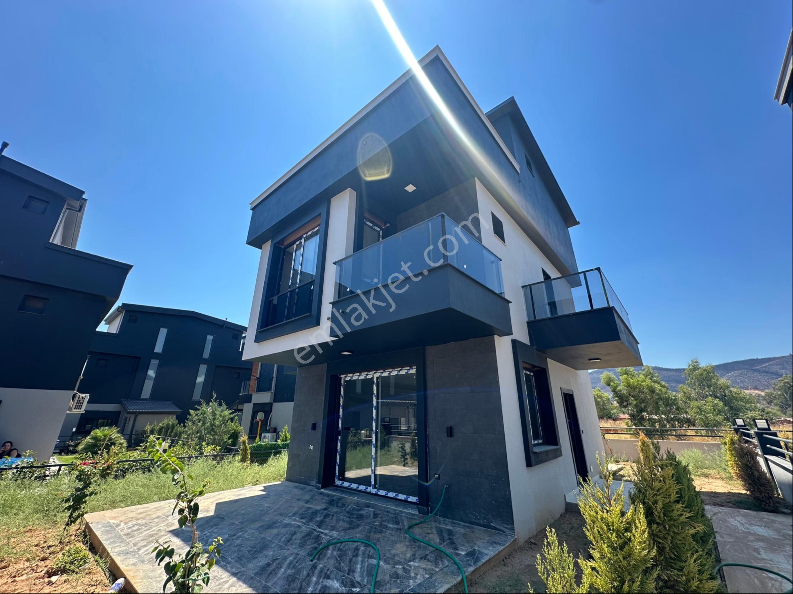 İzmir Seferihisar Doğanbey De Satılık 2+1 Yazlık Villa - Görsel 2