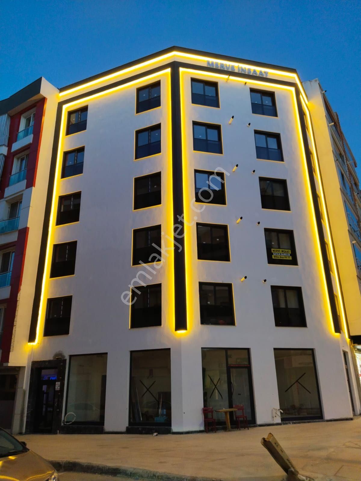 Balçova Ata Caddesi Üzeri Sıfır Daire