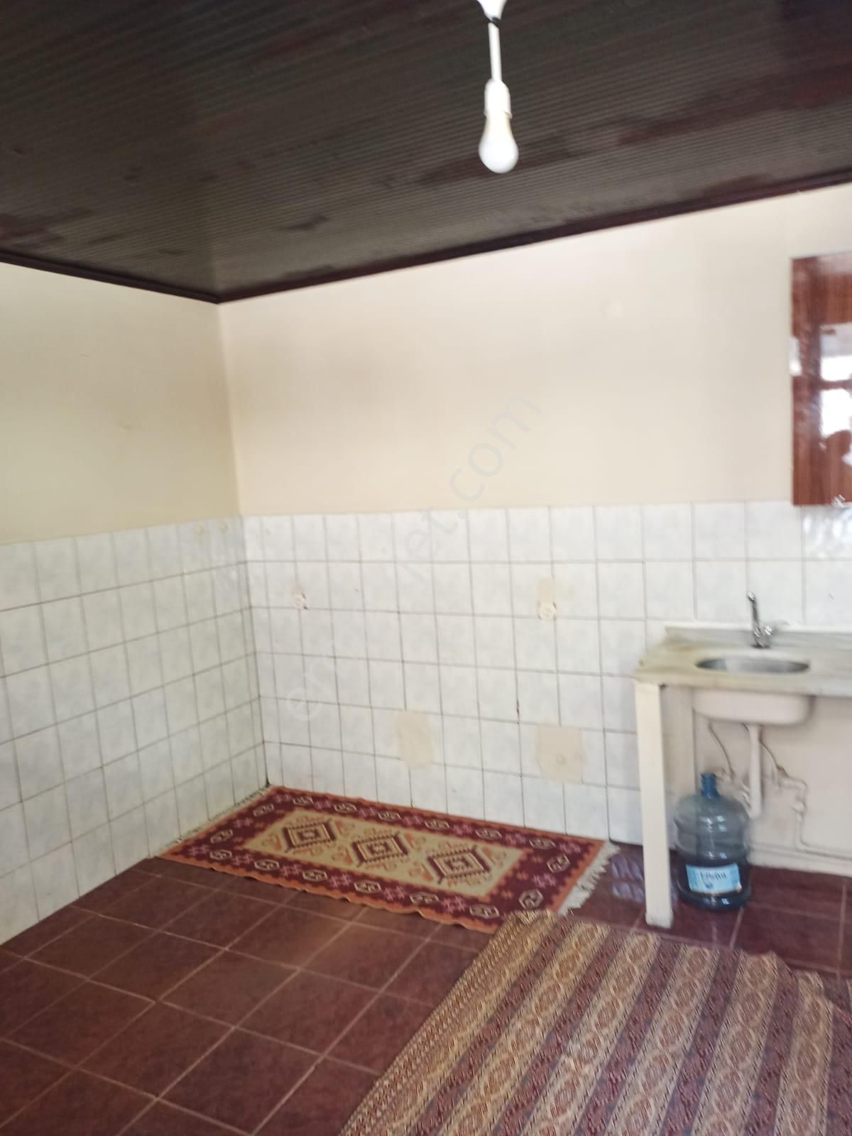 Halkalı Merkez Mahallesi Kiralık 1+ Giriş Kat Tek Oda