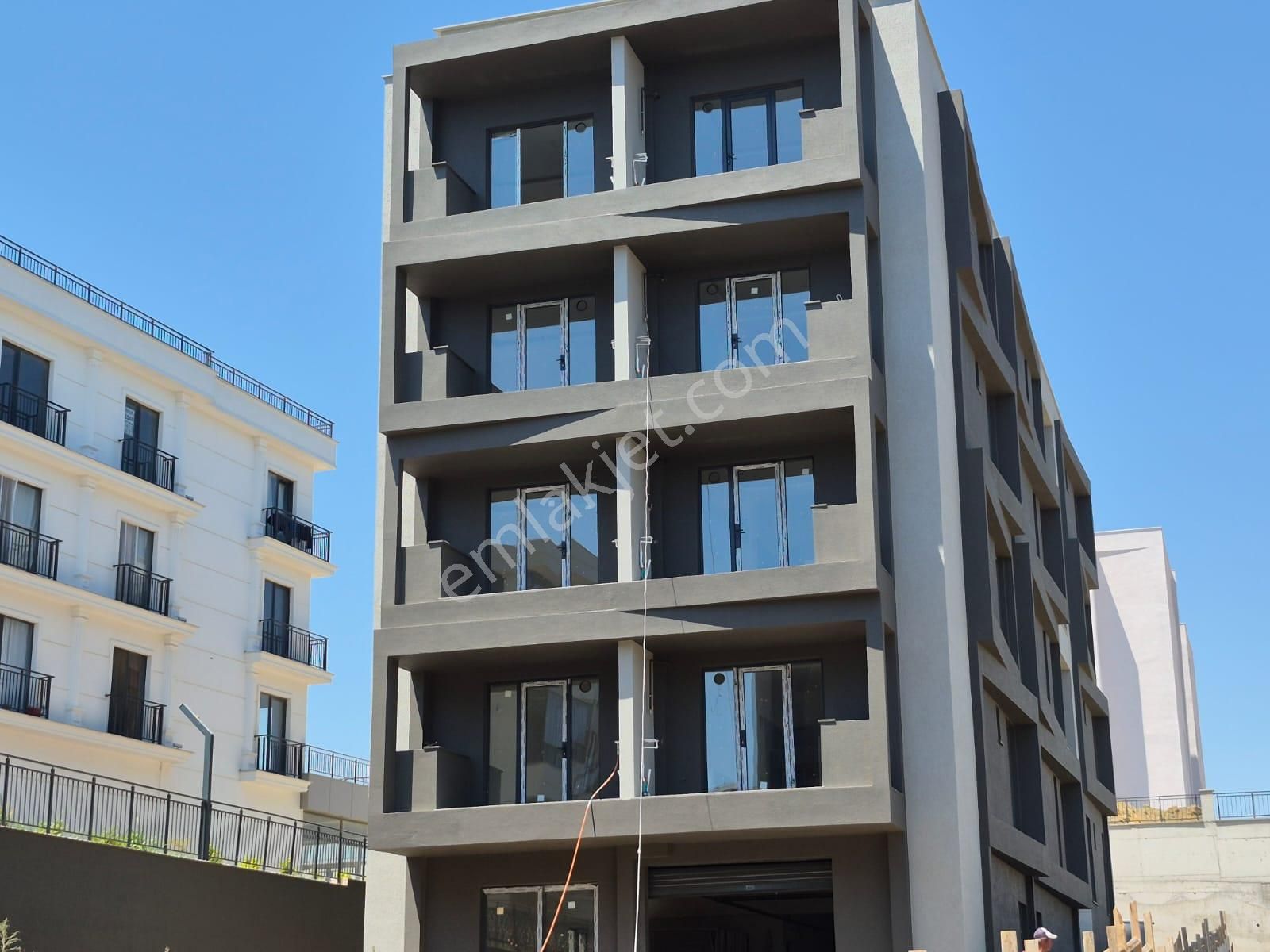 Delux'den Atatürk Mah.'de Harika Konumda Havuz Manzaralı 1+1 - Görsel 15