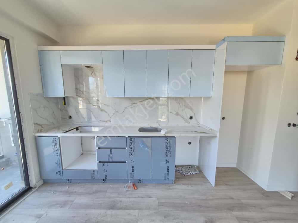 Delux'den Atatürk Mah.'de Harika Konumda Havuz Manzaralı 1+1 - Görsel 4