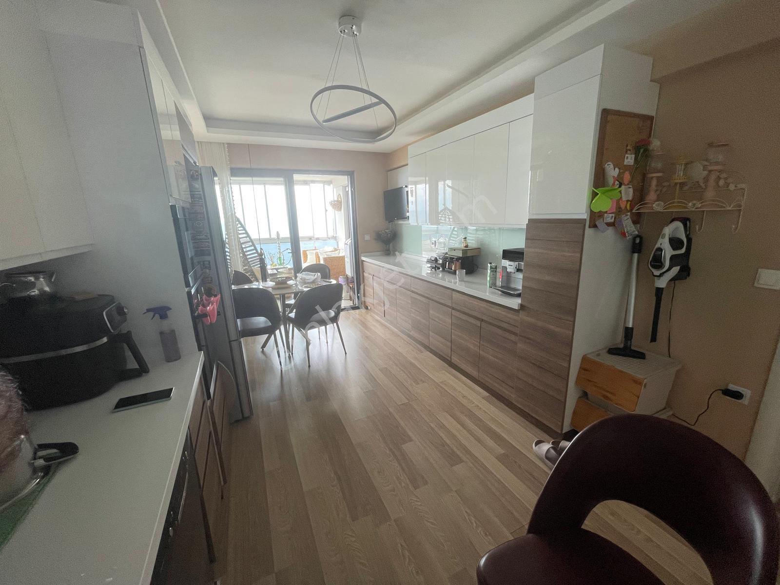 Tirebolu Mavi Yeşil Sitesinde 4+1 Denize Sıfır Satılık Daire - Görsel 11