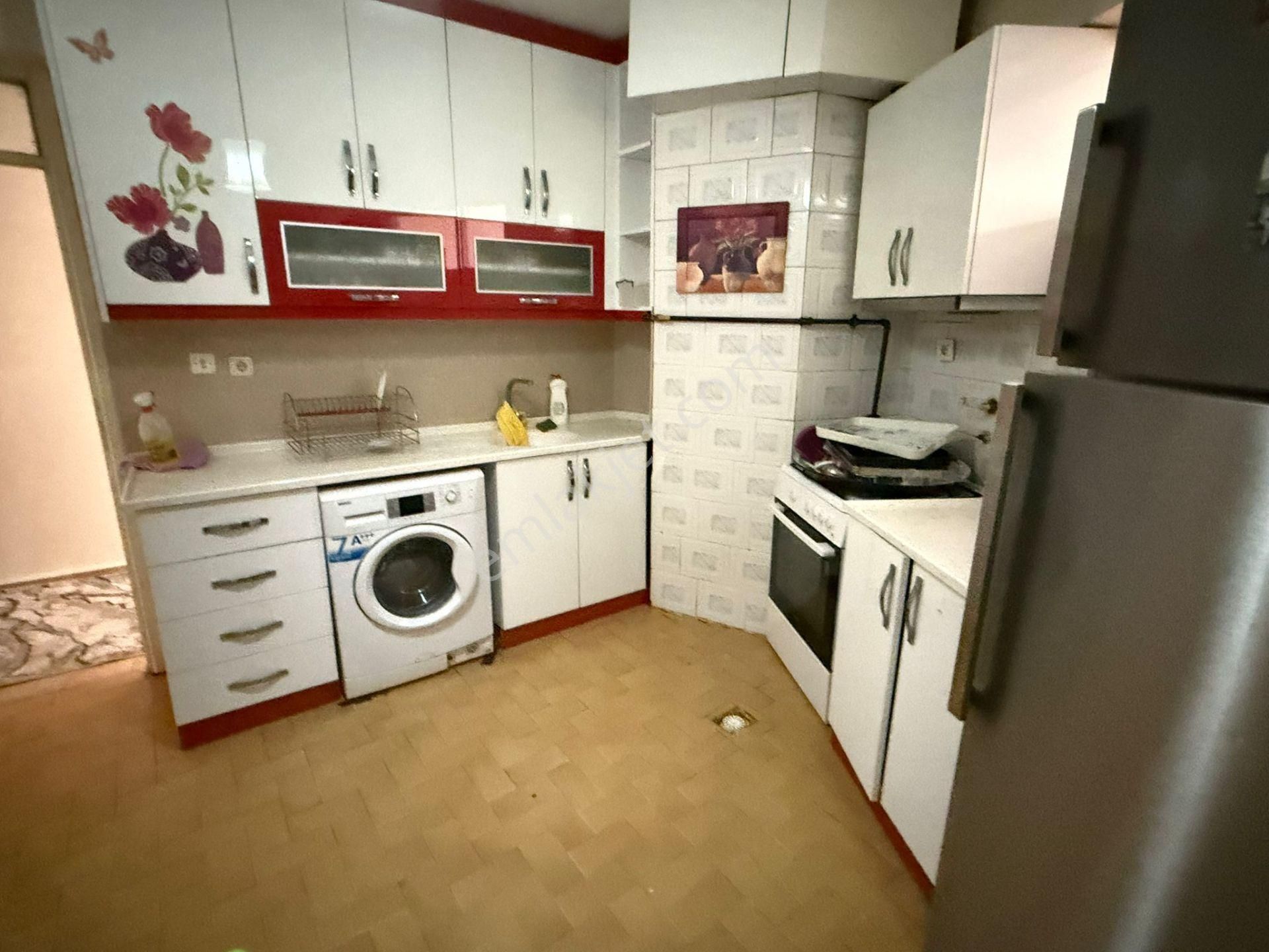 Eskidjiden İstiklal Cad. Yakını Ara Kat 2+1 Fırsat Daire ! - Görsel 13