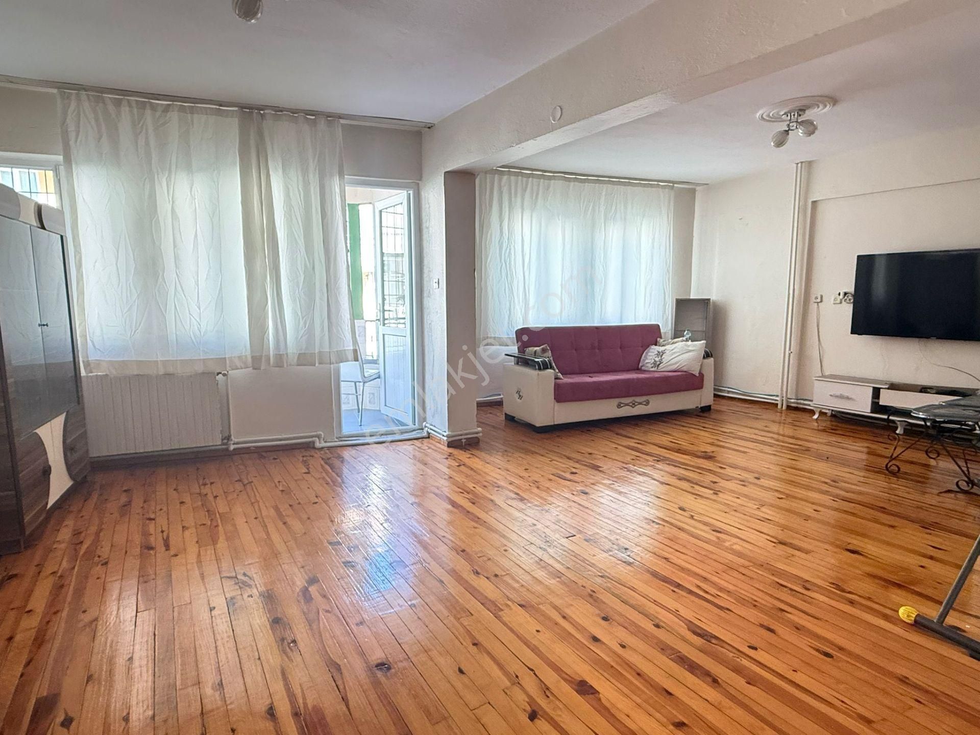 Eskidjiden İstiklal Cad. Yakını Ara Kat 2+1 Fırsat Daire ! - Görsel 15