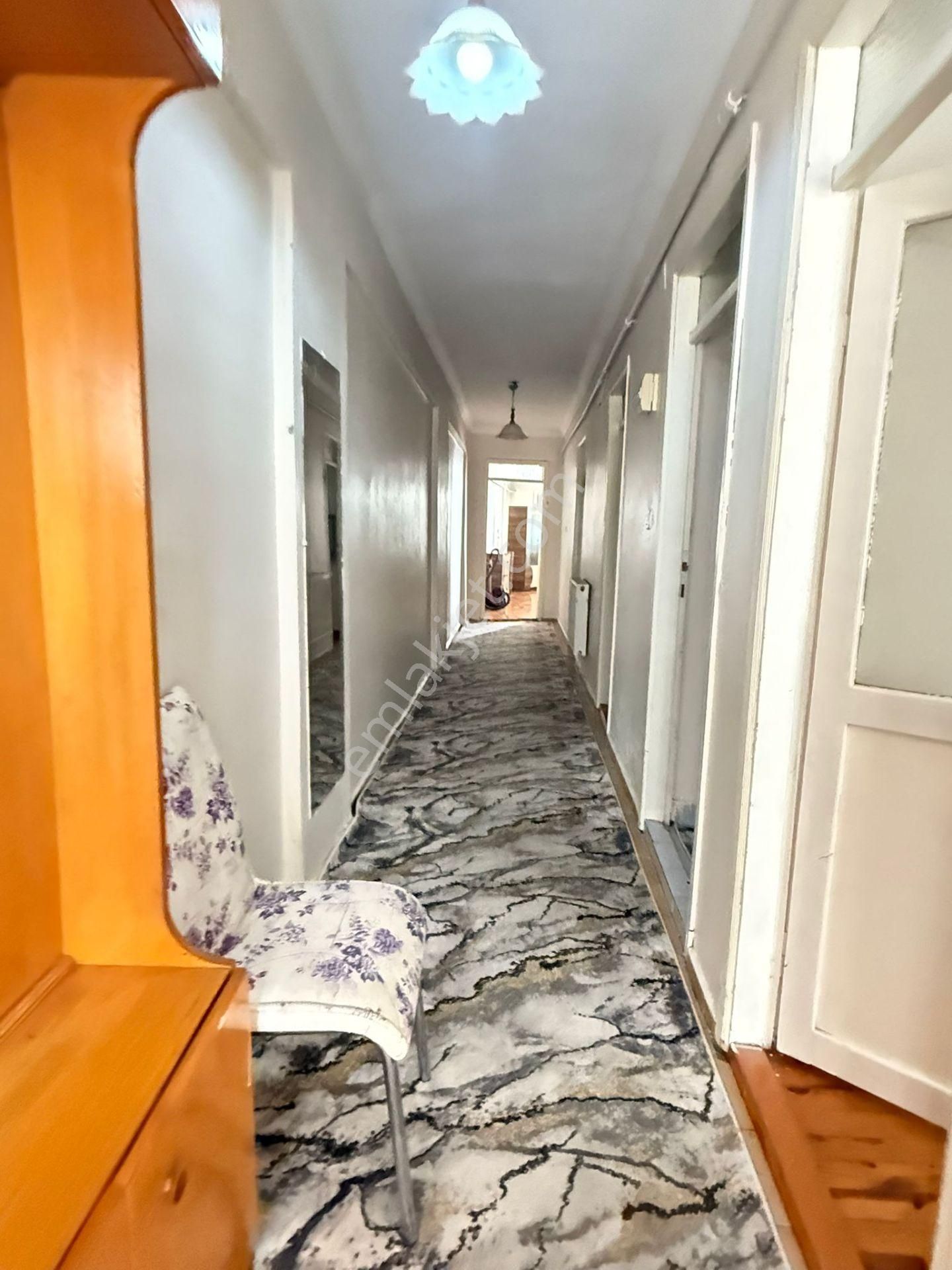 Eskidjiden İstiklal Cad. Yakını Ara Kat 2+1 Fırsat Daire ! - Görsel 8