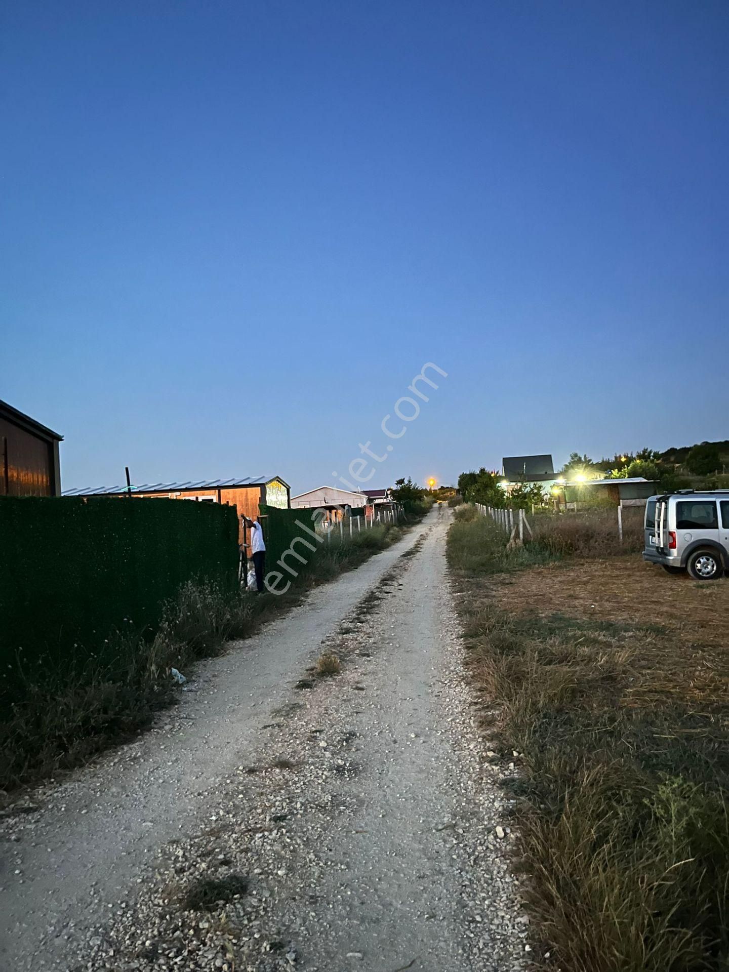 Yatırımlık Konumu Yapılaşmaya Ve Köye Yakın Arsa - Görsel 15