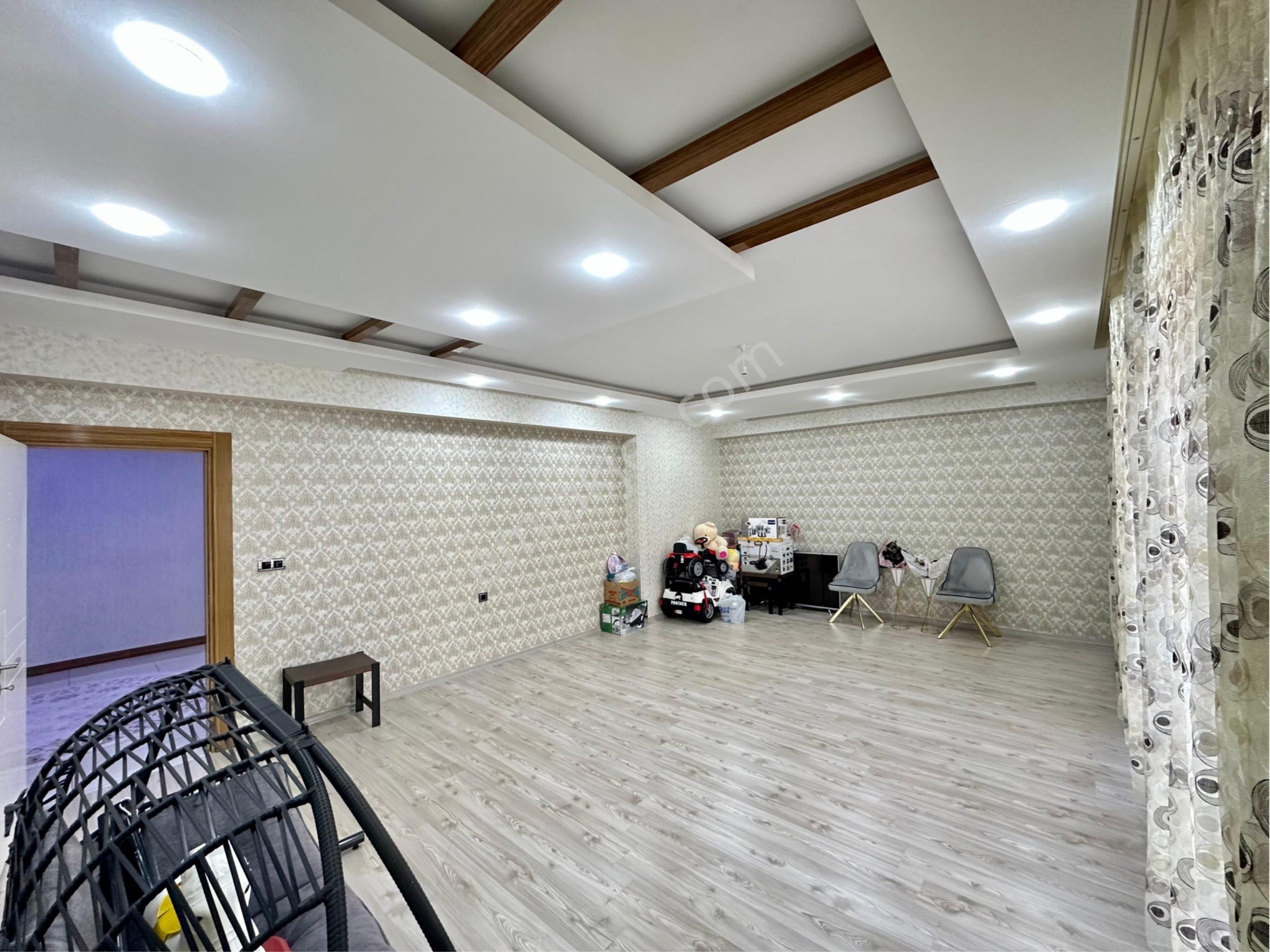 Tema Park Karşısı Satılık Ultra Lüks 4+1 Daire