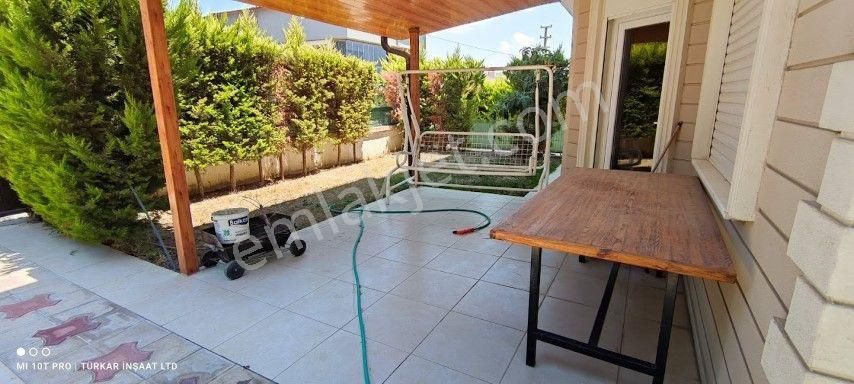 Seferihisar Tepecik Mahallesinde 4+1 Satılık Villa