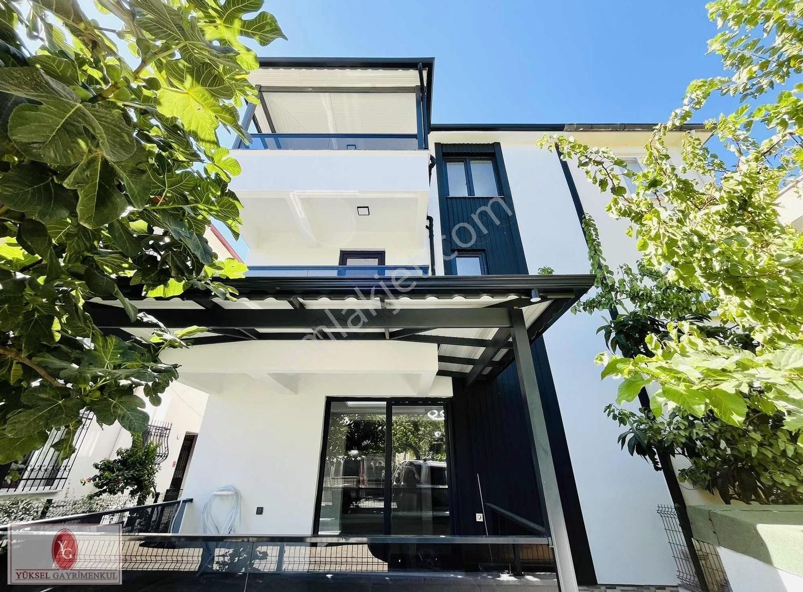 Yükselden Akçayda Bir Eşi Daha Yok! Ultra Lüx 4+1 Satılık Villa