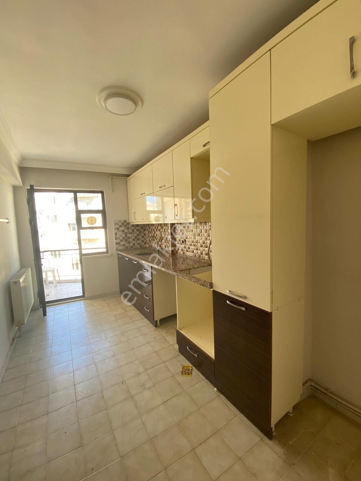 🏡 Peker Mahallesi 🏡 ✅2+1 100 M2 6 Katlının 4 Katı ❇️ Kapalı Mutfak