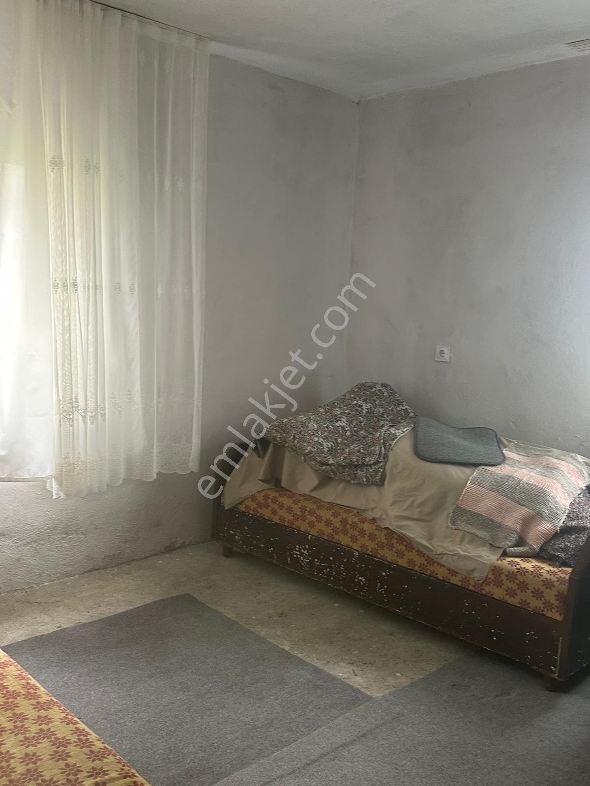 Belen Köyünde Ana Yolun Kenarında Satılık Müstakil Ev - Görsel 6