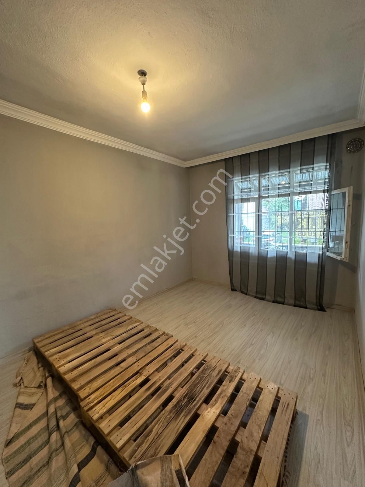 Belen Köyünde Ana Yolun Kenarında Satılık Müstakil Ev - Görsel 16