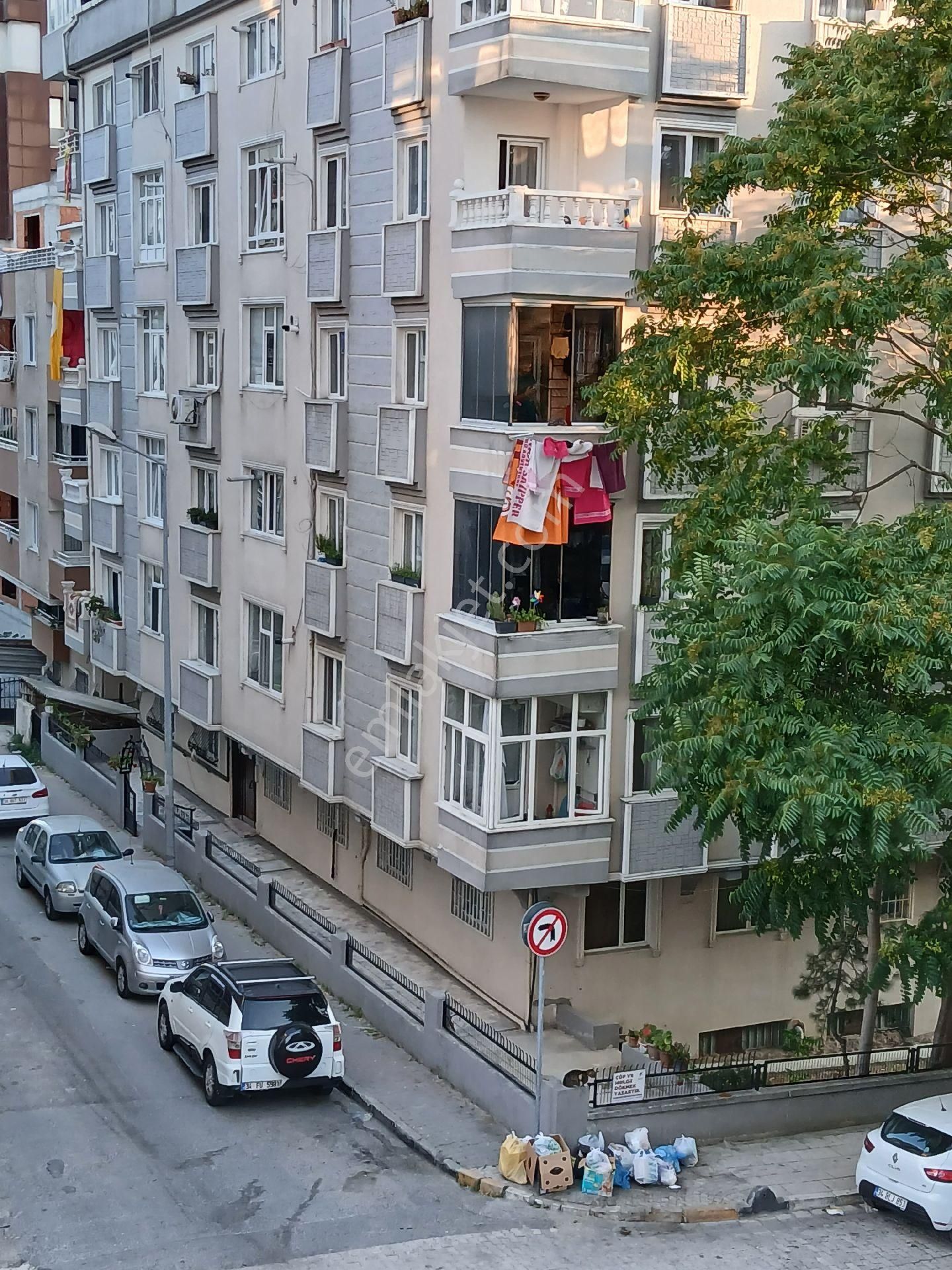 K.çekmece Cumhuriyet Mahallesi 2+1 Giriş 2.450.000.₺