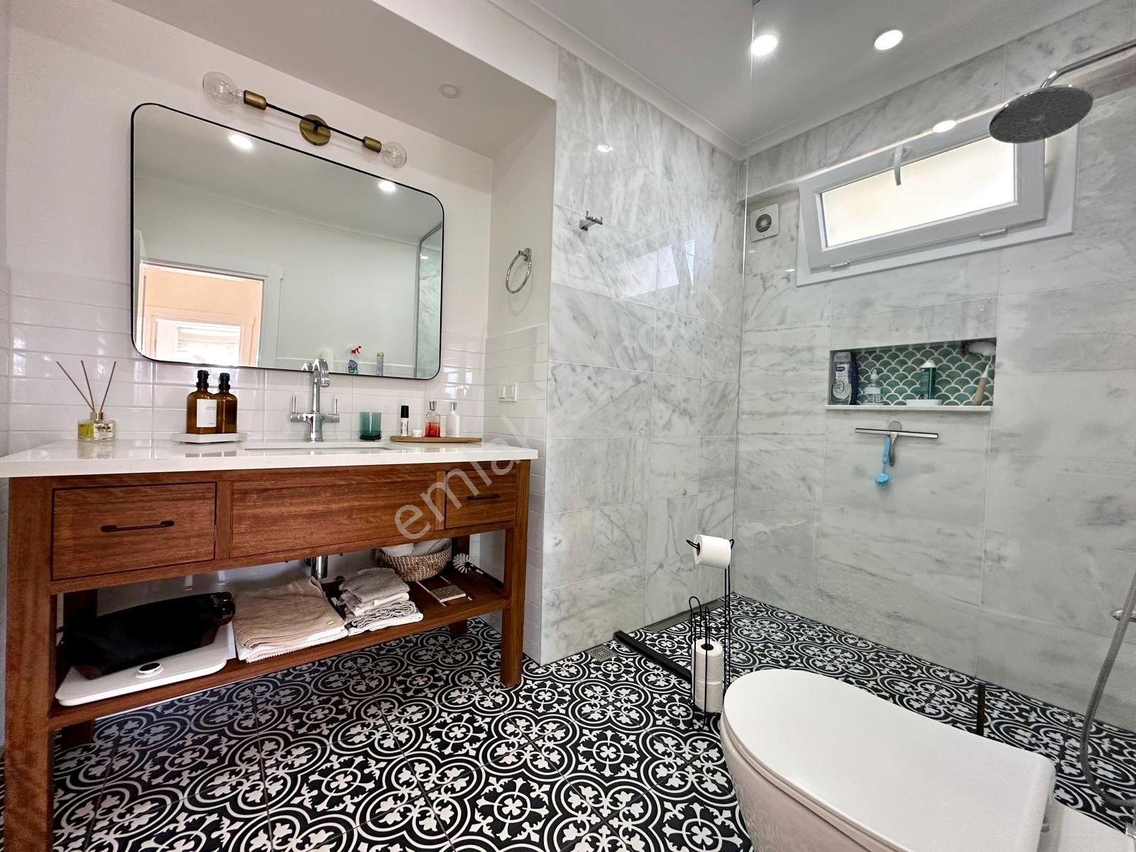 Ovacık'ta Lüks Dizayn Modern Müstakil 4+1 Satılık Villa - Görsel 12