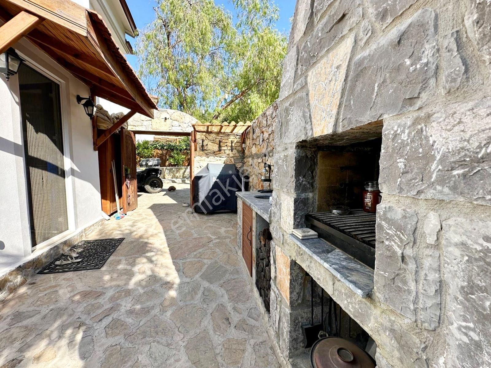 Ovacık'ta Lüks Dizayn Modern Müstakil 4+1 Satılık Villa - Görsel 29