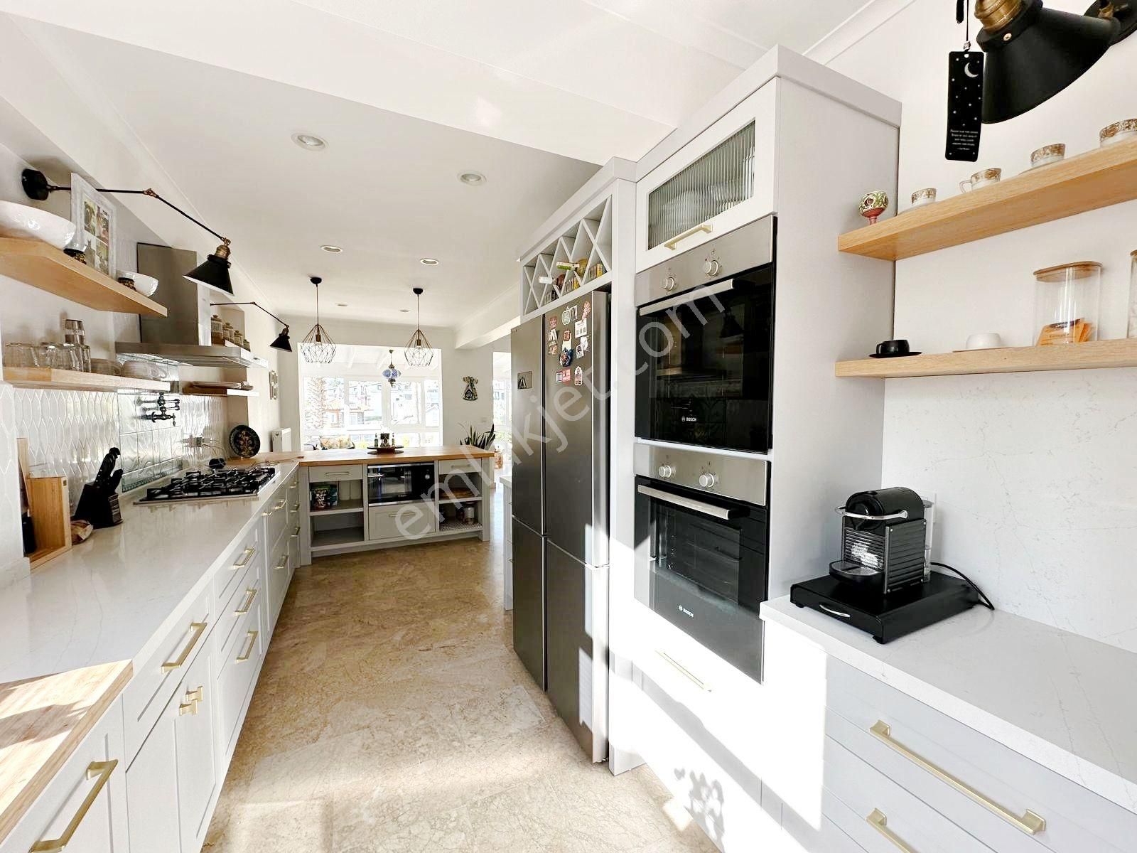 Ovacık'ta Lüks Dizayn Modern Müstakil 4+1 Satılık Villa - Görsel 8