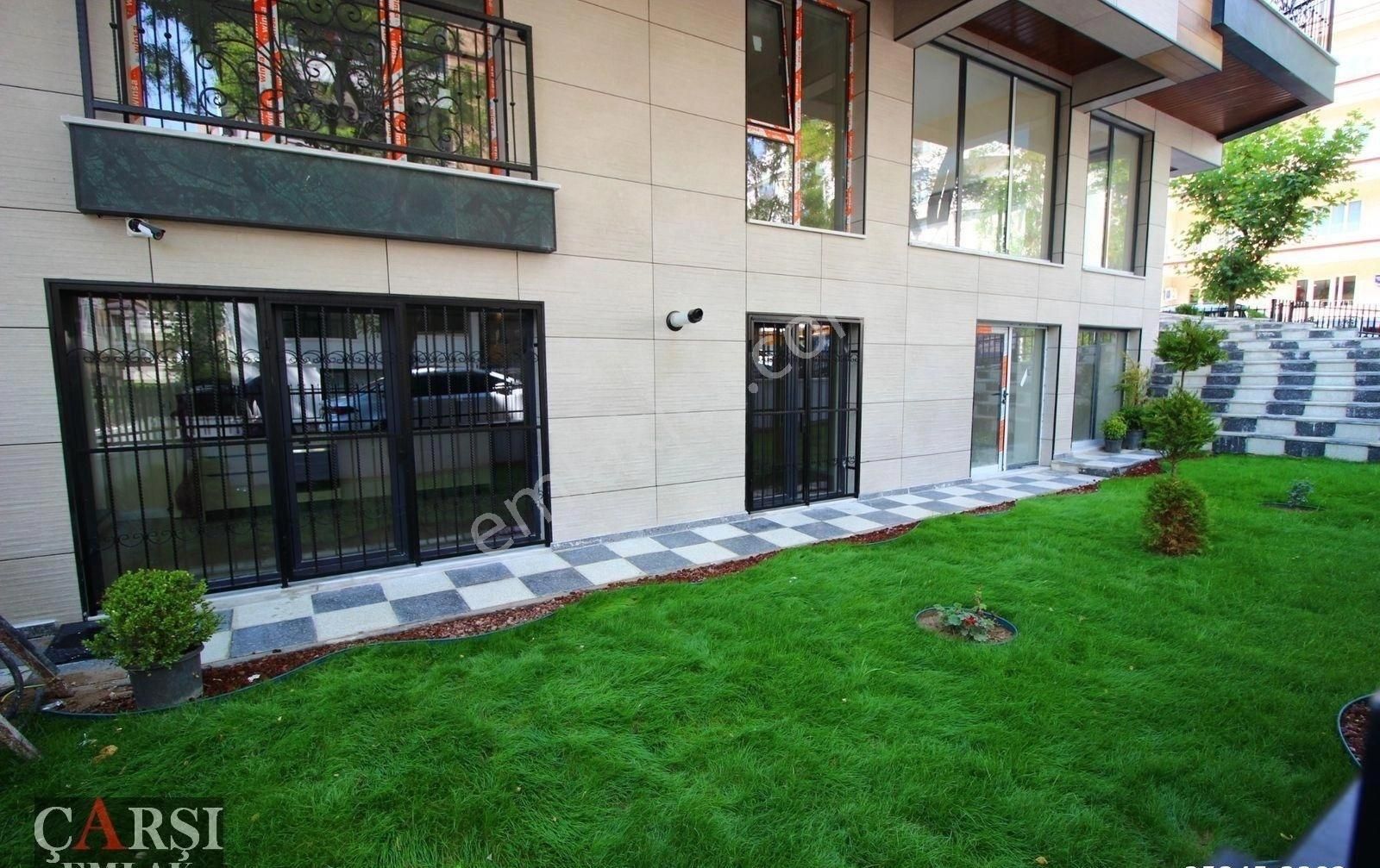 Çarşı"dan Sıfır Binada Villa Tadında Köşe Parselde Bahçe Çıkışlı Şık 2+1