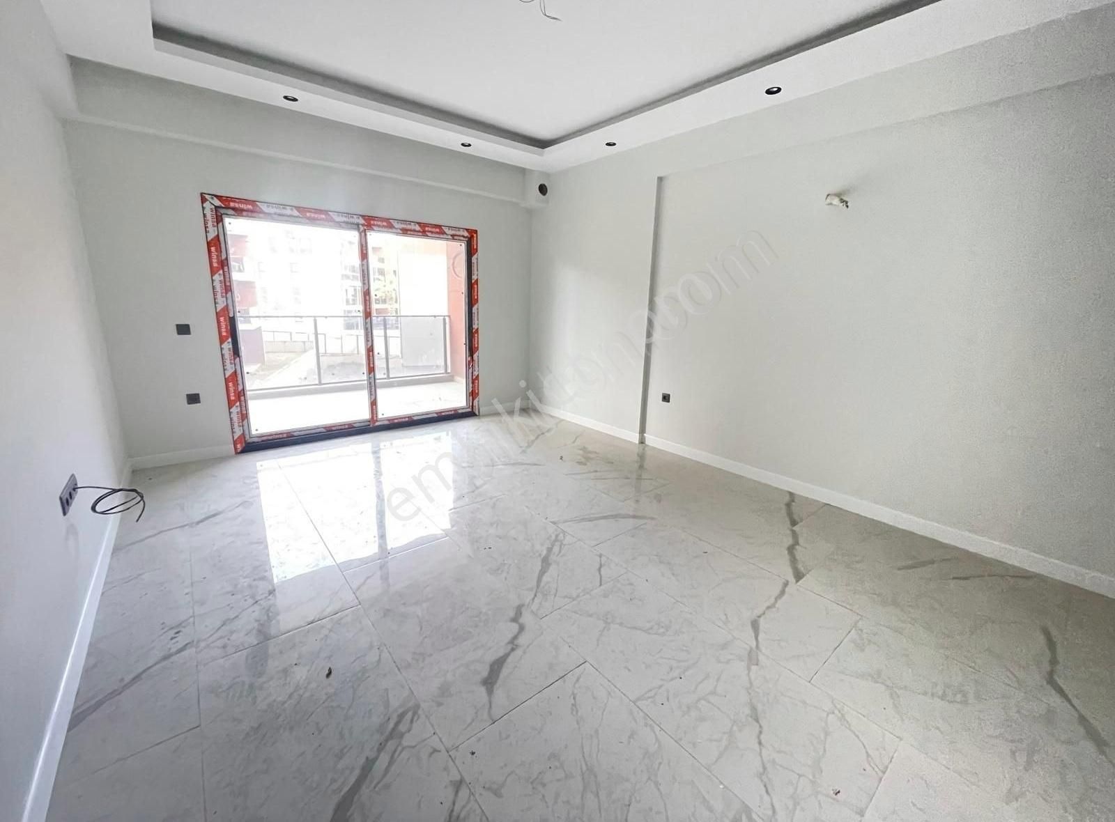 Kuşadasında Havuzlu Süper Sitede Satılık Sıfır 3+1 Bahçe Katı - Görsel 15