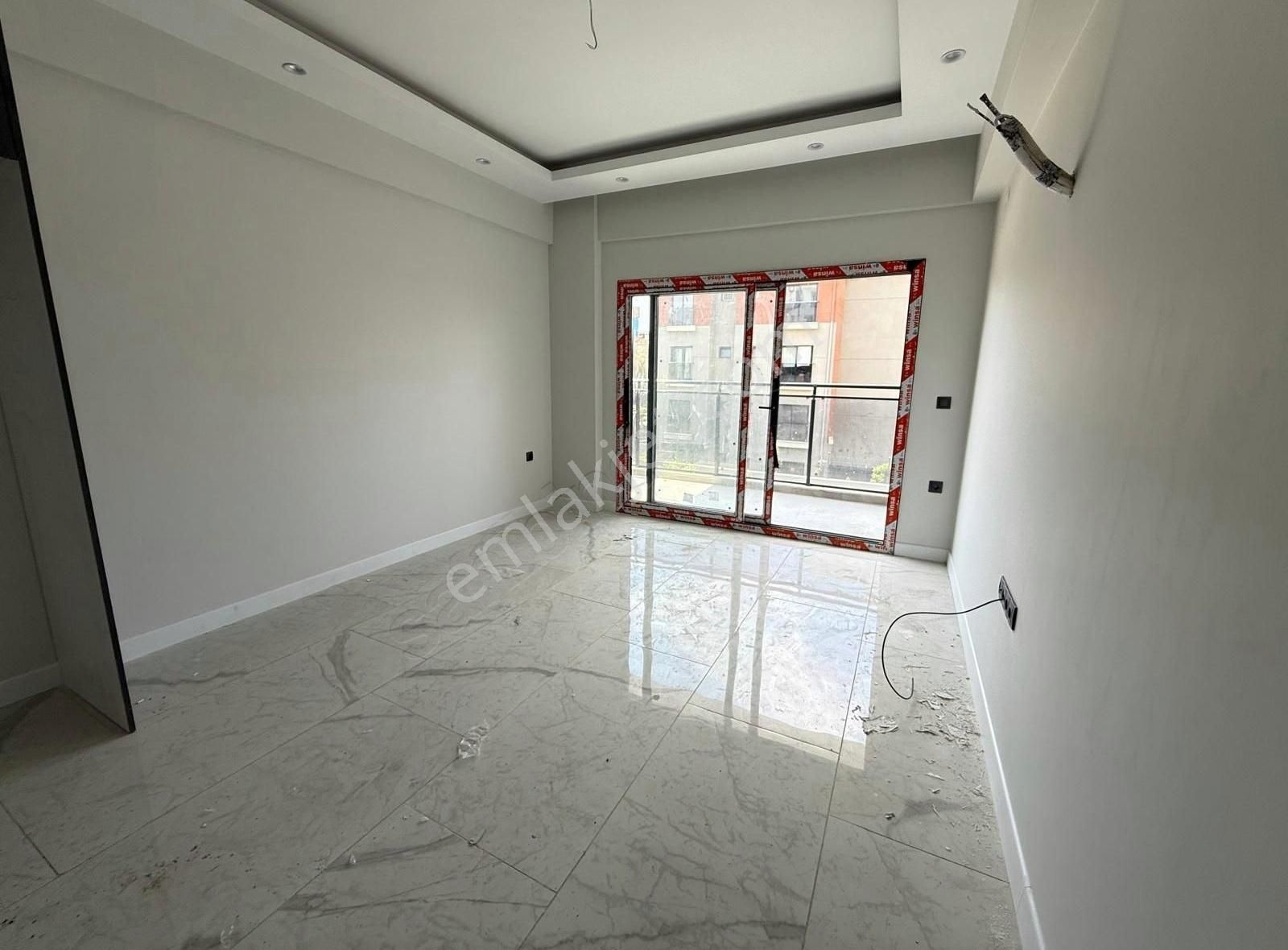 Kuşadasında Havuzlu Süper Sitede Satılık Sıfır 3+1 Bahçe Katı - Görsel 20