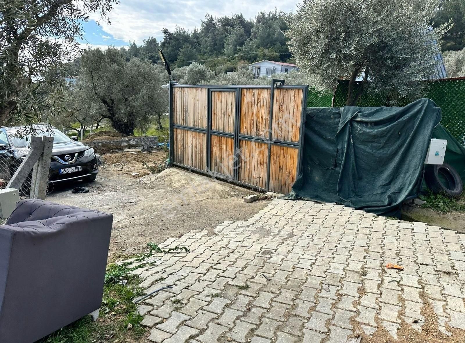 Torbalı Bozköyde Mirasdan Bölme Hisse Tapulu Arsa