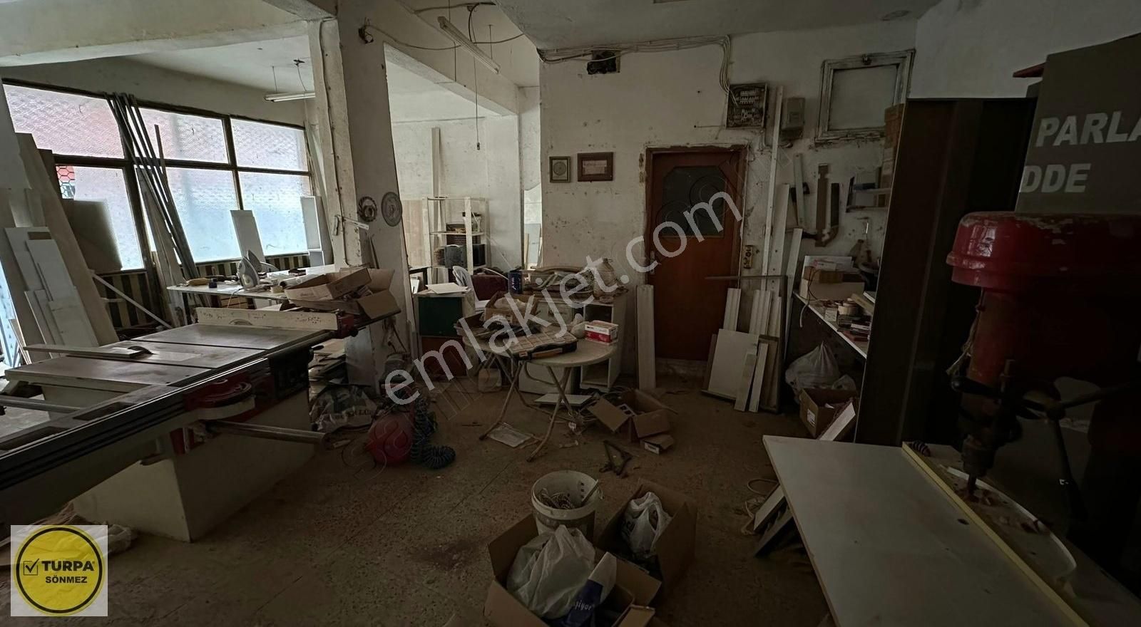 Turpa Sönmezden Karabağlarda Yatırıma Uygun Dükkan - Görsel 8